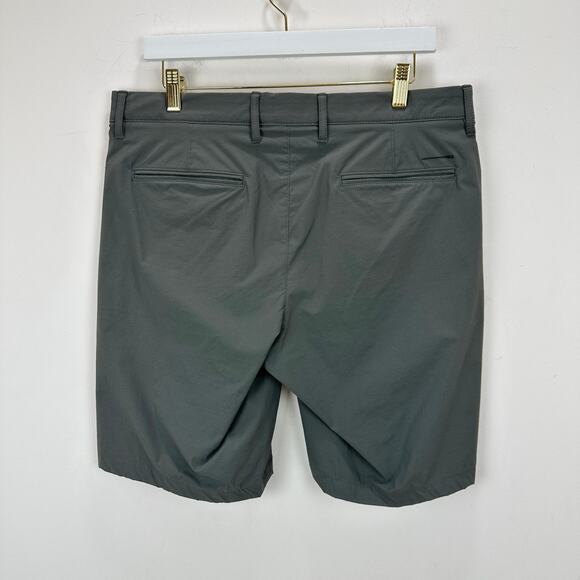 J.Crew 9" Tech Short Coal Gray Stretch UPF 50 Regular Minimalist Mens US 33 - Picture 9 of 14